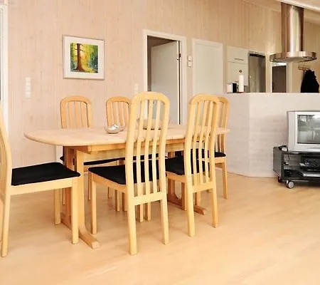 Holiday home Holiday Klintegardsvej *